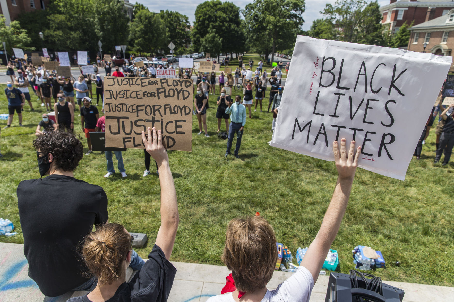 Protesters at Lee Monument